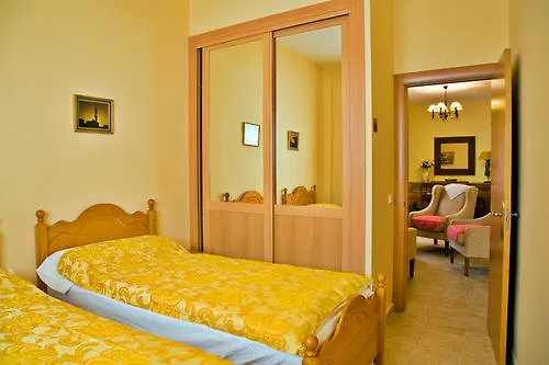 Apartamentos Turisticos Casa De La Borrega Estepona